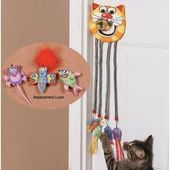 fat-cat-gato_brinquedo-Catfisher-Doorknob-Hanger-dtl